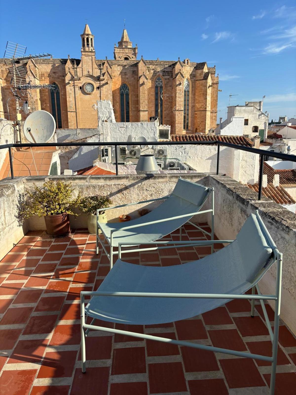 Fragile Hotel Ciutadella  Buitenkant foto